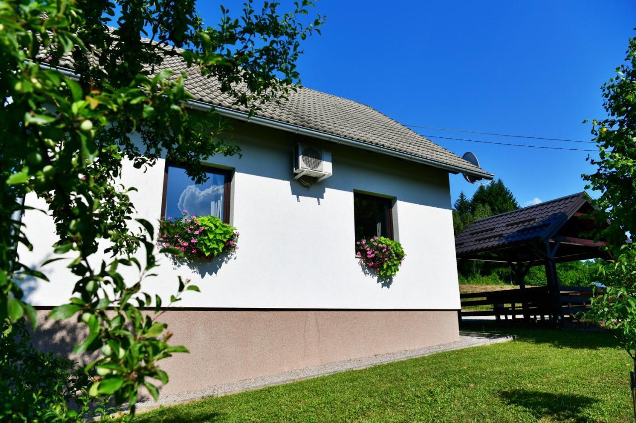 Holiday Home Ostrun Раковица Экстерьер фото