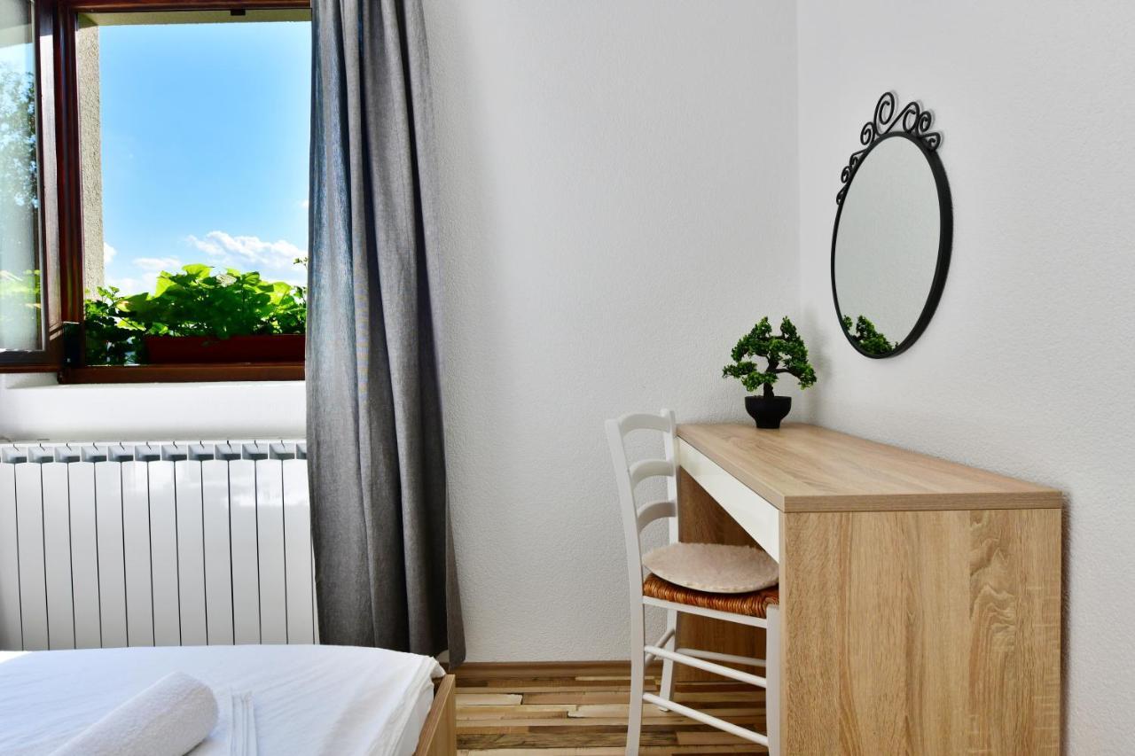 Holiday Home Ostrun Раковица Экстерьер фото