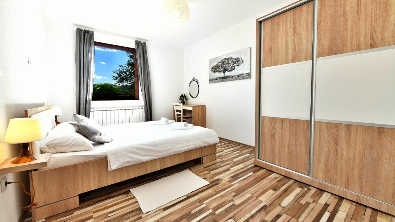 Holiday Home Ostrun Раковица Экстерьер фото
