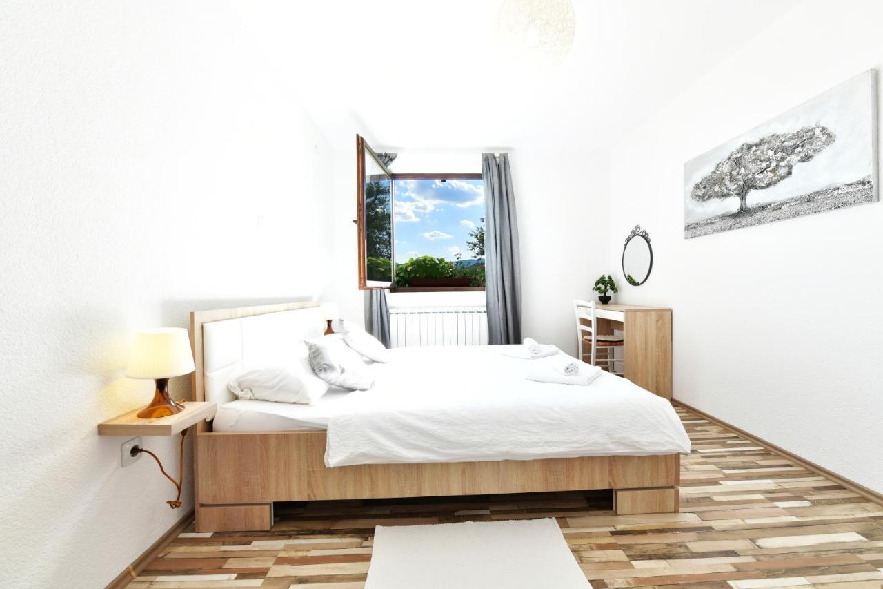 Holiday Home Ostrun Раковица Экстерьер фото